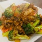 Best Beef with Broccoli in Fort Morgan, CO